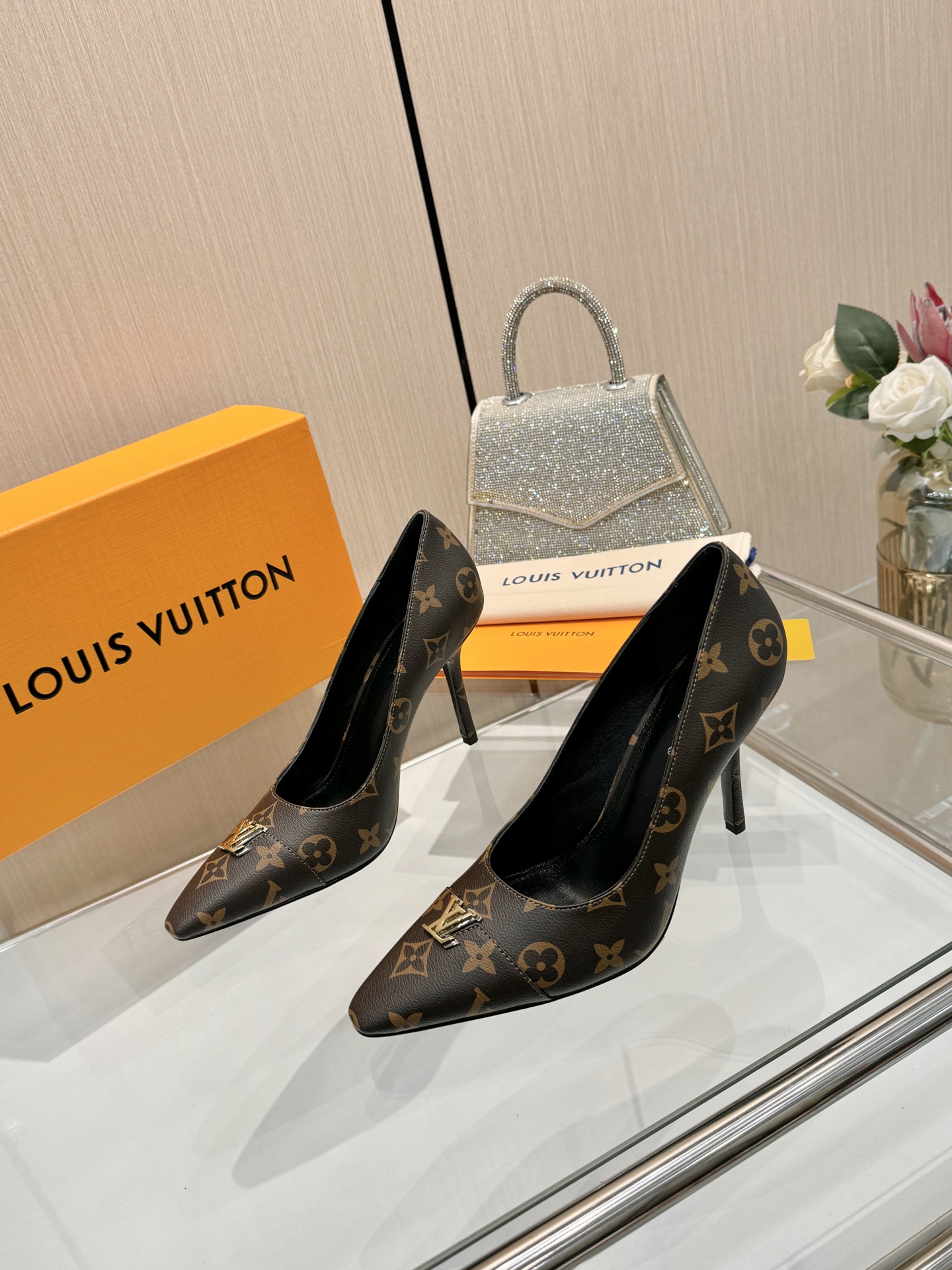 Women's high heels